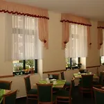 Hotel Adagio 3*