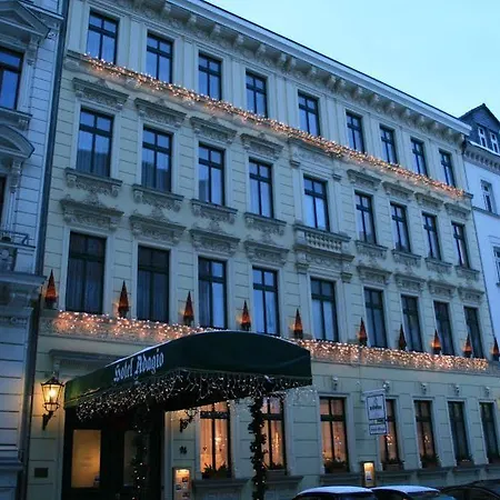 Adagio Отель