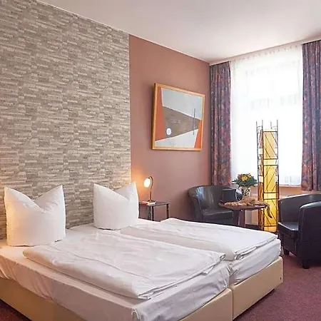 Adagio Hotel 3*