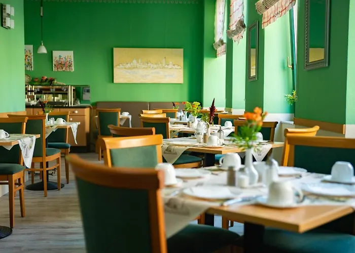 Adagio Отель 3*